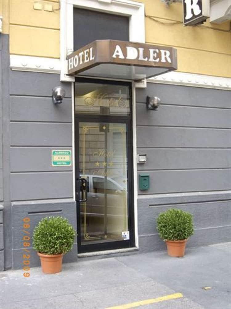Adler 3* Milán